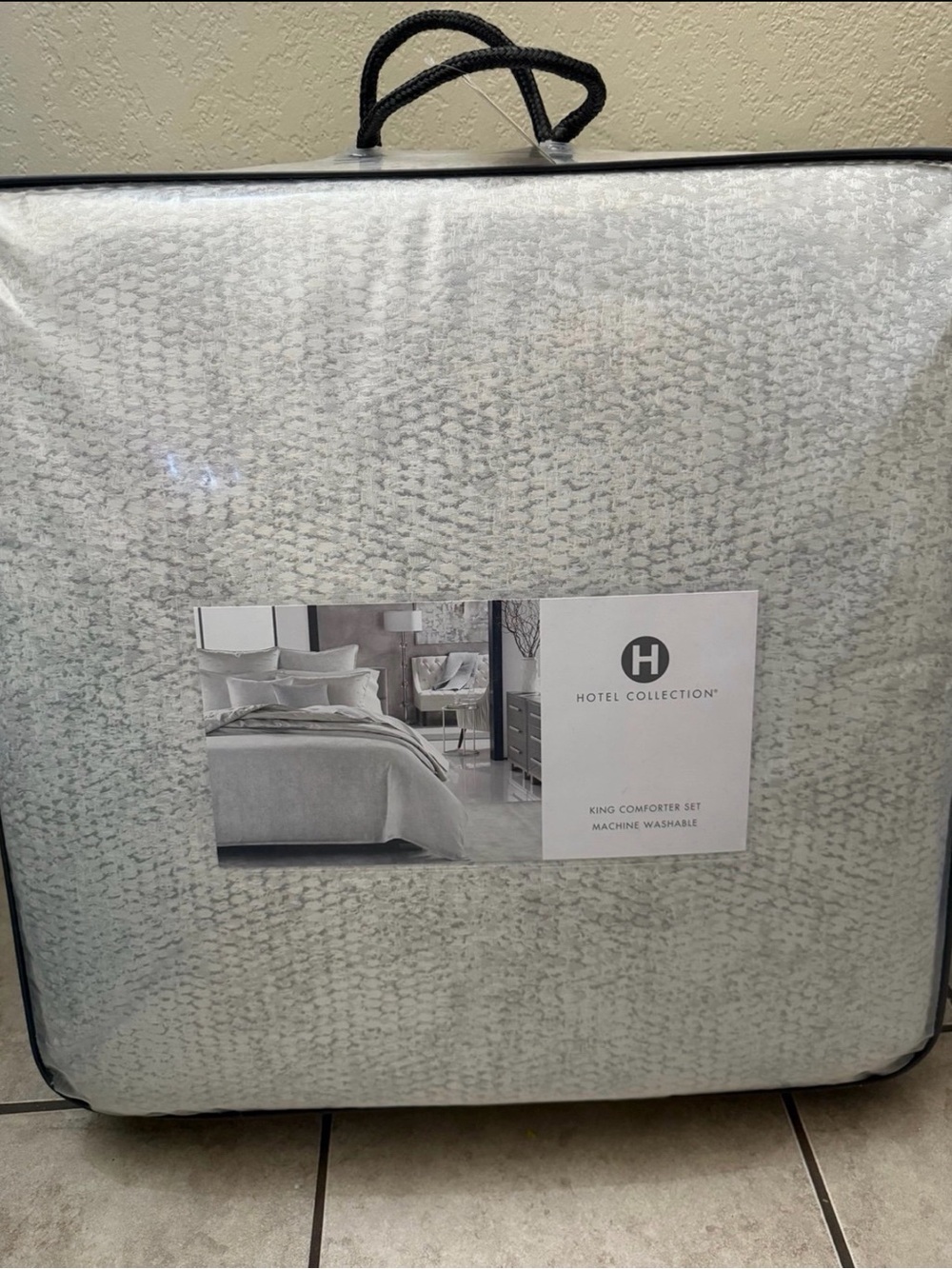 Hotel Collection King Set in Light Gray